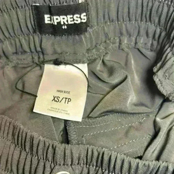 NWOT Express High Rise Satin Cargo Joggers Dark Grey Size XS. - Picture 5 of 7